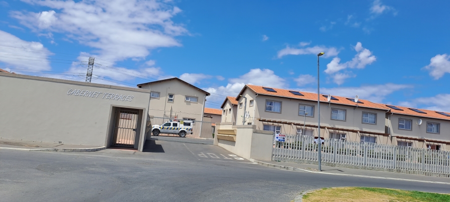 2 Bedroom Property for Sale in Beverly Park Western Cape